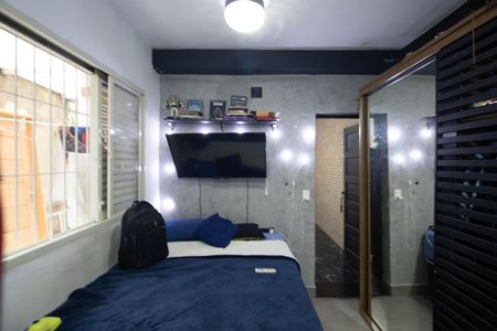 Casa à venda com 130m², 4 quartos e 2 vagasSuíte 1