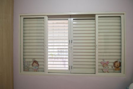 Casa à venda com 130m², 4 quartos e 2 vagasQuarto 1