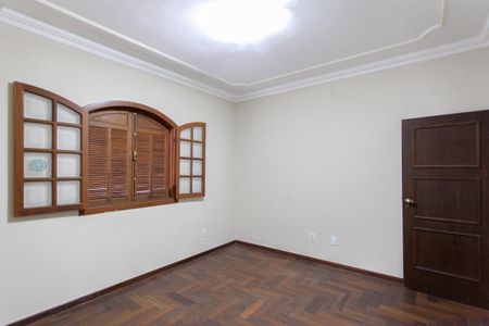 Casa à venda com 600m², 4 quartos e 4 vagasQuarto 1