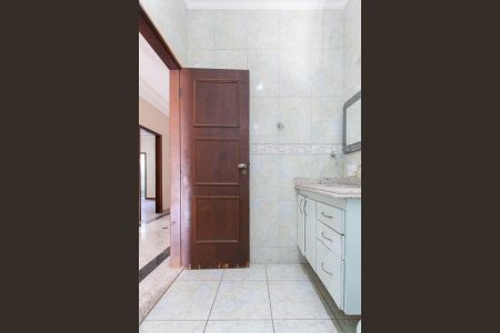 Casa à venda com 600m², 4 quartos e 4 vagasBanheiro Social