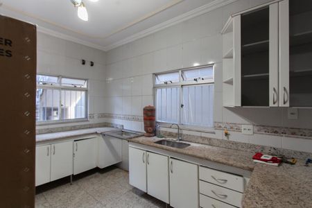 Casa à venda com 600m², 4 quartos e 4 vagasCozinha