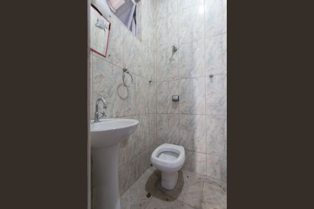 Casa à venda com 600m², 4 quartos e 4 vagasBanheiro de Serviço