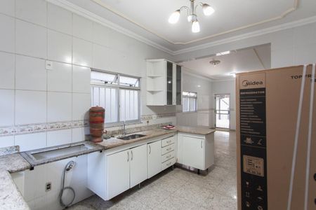Casa à venda com 600m², 4 quartos e 4 vagasCozinha