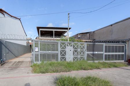 Casa à venda com 600m², 4 quartos e 4 vagasFachada e placa