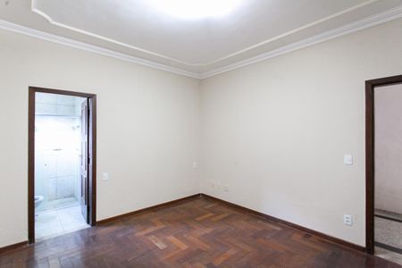 Casa à venda com 600m², 4 quartos e 4 vagasSuíte 1
