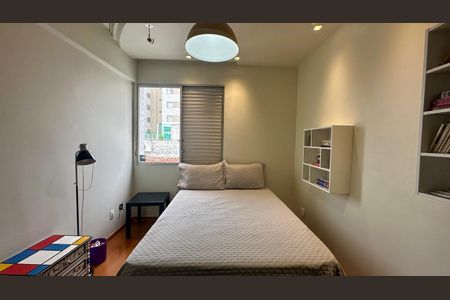 Apartamento à venda com 130m², 4 quartos e 2 vagasQuarto 
