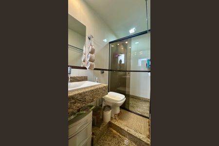 Apartamento à venda com 130m², 4 quartos e 2 vagasBanheiro 