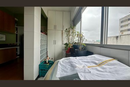 Apartamento à venda com 130m², 4 quartos e 2 vagasÁrea de serviço 