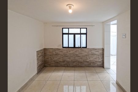 Casa para alugar com 35m², 1 quarto e 1 vagaSala