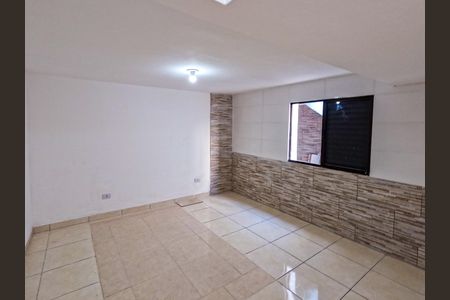 Casa para alugar com 35m², 1 quarto e 1 vagaQuarto