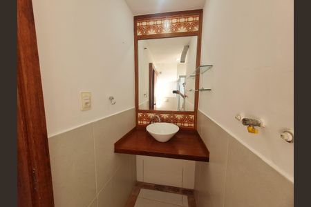Casa à venda com 180m², 3 quartos e 1 vaga