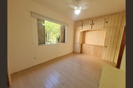 Casa à venda com 180m², 3 quartos e 1 vaga