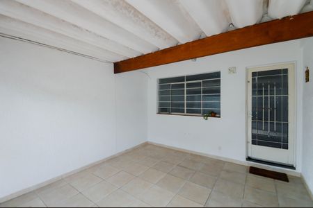 Casa à venda com 72m², 2 quartos e 1 vagaGaragem