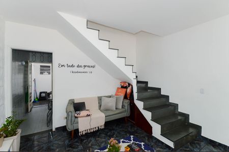 Casa à venda com 72m², 2 quartos e 1 vagaSala