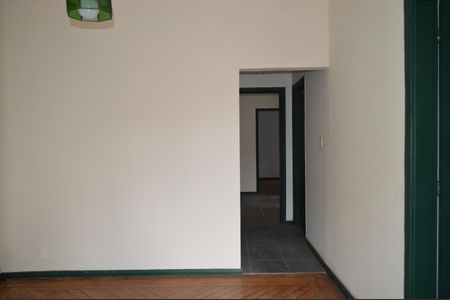 Casa à venda com 183m², 3 quartos e 2 vagasSala