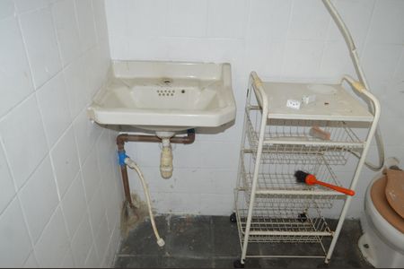 Casa à venda com 183m², 3 quartos e 2 vagasBanheiro de serviço