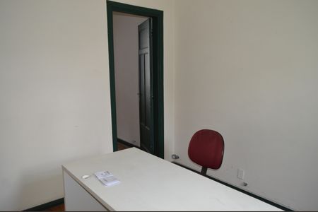 Casa à venda com 183m², 3 quartos e 2 vagasSala