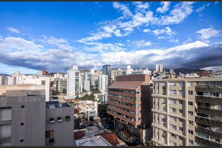 Apartamento à venda com 237m², 5 quartos e 2 vagasDetalhe Sala