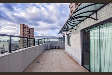 Apartamento à venda com 237m², 5 quartos e 2 vagasCobertura