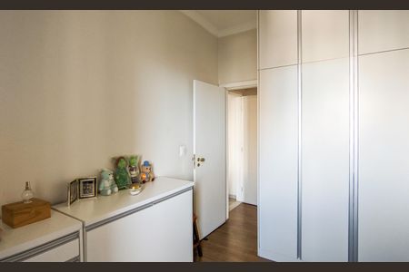 Apartamento à venda com 237m², 5 quartos e 2 vagasQuarto