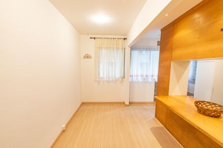 Apartamento à venda com 32m², 1 quarto e 1 vaga Apartamento à venda com 32m², 1 quarto e 1 vagaSala