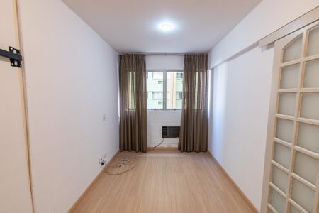 Apartamento à venda com 32m², 1 quarto e 1 vaga Apartamento à venda com 32m², 1 quarto e 1 vagaQuarto