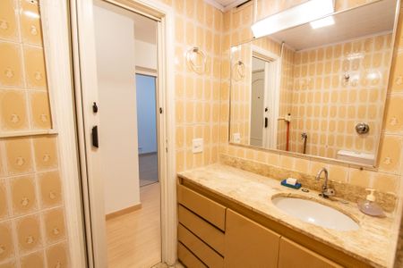 Apartamento à venda com 32m², 1 quarto e 1 vaga Apartamento à venda com 32m², 1 quarto e 1 vagaBanheiro