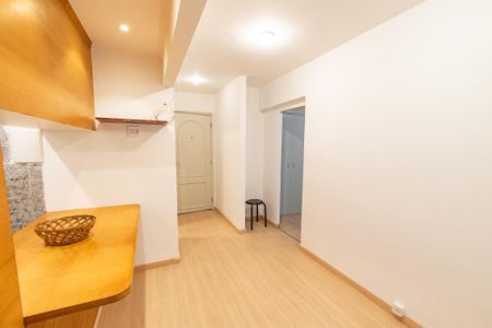 Apartamento à venda com 32m², 1 quarto e 1 vaga Apartamento à venda com 32m², 1 quarto e 1 vagaSala