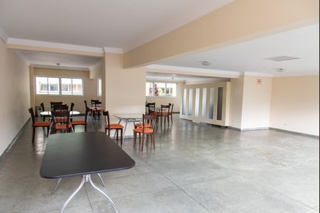 Apartamento à venda com 32m², 1 quarto e 1 vaga Apartamento à venda com 32m², 1 quarto e 1 vagaÁrea comum - Salão de festas