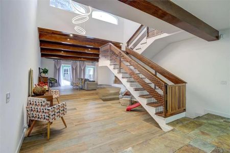 Casa à venda com 335m², 3 quartos e 3 vagas Casa à venda com 335m², 3 quartos e 3 vagasFoto 16