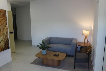 Apartamento para alugar com 86m², 3 quartos e 2 vagasHall social