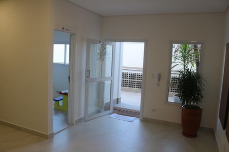 Apartamento para alugar com 86m², 3 quartos e 2 vagasHall social
