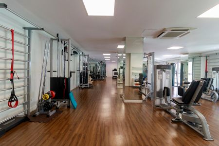 Apartamento à venda com 210m², 4 quartos e 3 vagas Apartamento à venda com 210m², 4 quartos e 3 vagasAcademia