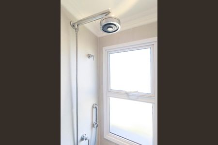 Apartamento à venda com 210m², 4 quartos e 3 vagas Apartamento à venda com 210m², 4 quartos e 3 vagasSuíte 1 - Banheiro