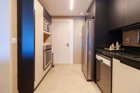 Apartamento à venda com 210m², 4 quartos e 3 vagas Apartamento à venda com 210m², 4 quartos e 3 vagasCozinha