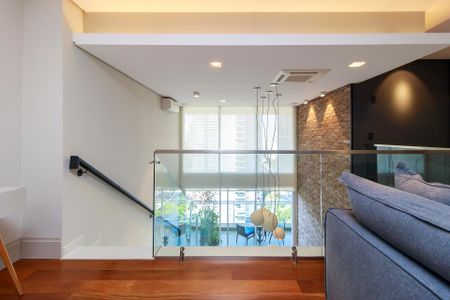 Apartamento à venda com 210m², 4 quartos e 3 vagas Apartamento à venda com 210m², 4 quartos e 3 vagasMesanino