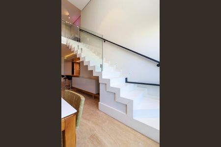 Apartamento à venda com 210m², 4 quartos e 3 vagas Apartamento à venda com 210m², 4 quartos e 3 vagasSala