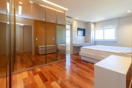 Apartamento à venda com 210m², 4 quartos e 3 vagas Apartamento à venda com 210m², 4 quartos e 3 vagasSuíte Principal