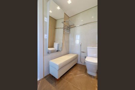 Apartamento à venda com 210m², 4 quartos e 3 vagas Apartamento à venda com 210m², 4 quartos e 3 vagasSuíte Principal - Banheiro