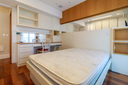 Apartamento à venda com 210m², 4 quartos e 3 vagas Apartamento à venda com 210m², 4 quartos e 3 vagasSuíte 1