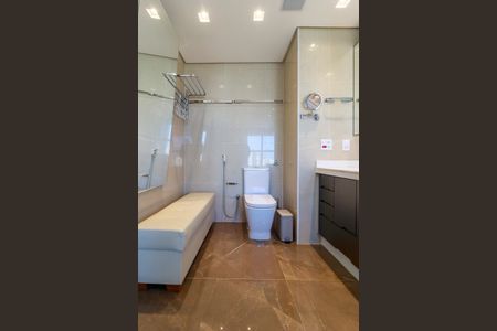 Apartamento à venda com 210m², 4 quartos e 3 vagas Apartamento à venda com 210m², 4 quartos e 3 vagasSuíte Principal - Banheiro