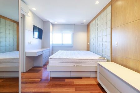Apartamento à venda com 210m², 4 quartos e 3 vagas Apartamento à venda com 210m², 4 quartos e 3 vagasSuíte Principal