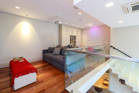 Apartamento à venda com 210m², 4 quartos e 3 vagas Apartamento à venda com 210m², 4 quartos e 3 vagasMesanino