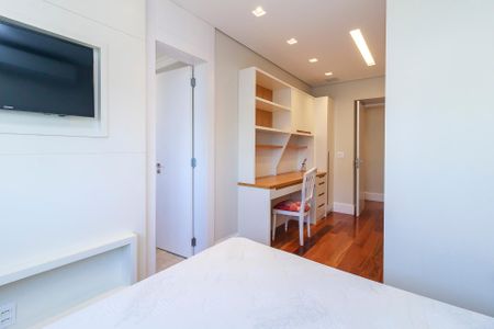 Apartamento à venda com 210m², 4 quartos e 3 vagas Apartamento à venda com 210m², 4 quartos e 3 vagasSuíte 2