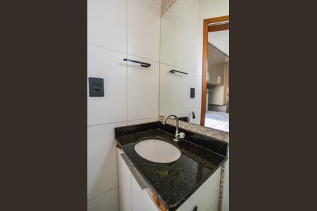 Apartamento à venda com 100m², 2 quartos e 2 vagas Apartamento à venda com 100m², 2 quartos e 2 vagasBanheiro da Suíte