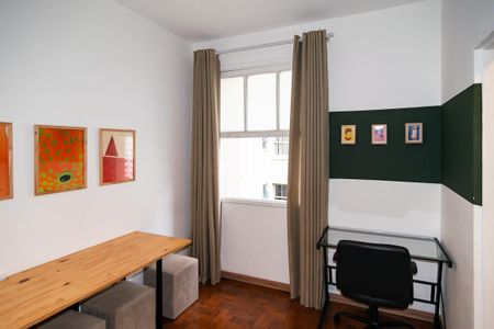 Apartamento à venda com 55m², 1 quarto e sem vagaSala