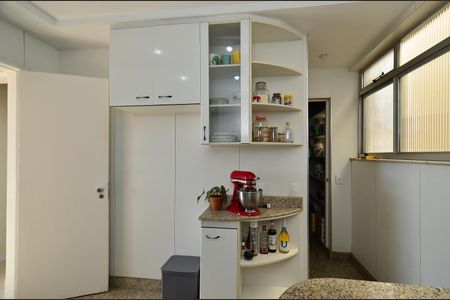 Apartamento à venda com 168m², 3 quartos e 1 vagaCozinha