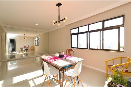 Apartamento à venda com 168m², 3 quartos e 1 vagaSala 