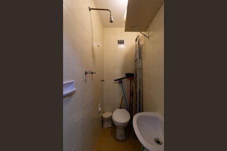 Apartamento para alugar com 67m², 2 quartos e 1 vagaBanheiro de serviço 