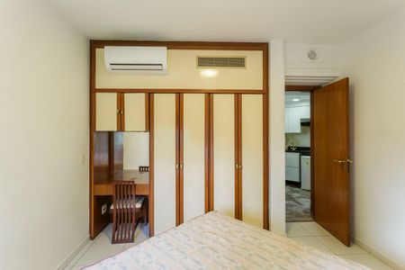 Apartamento à venda com 42m², 1 quarto e 1 vagaQuarto